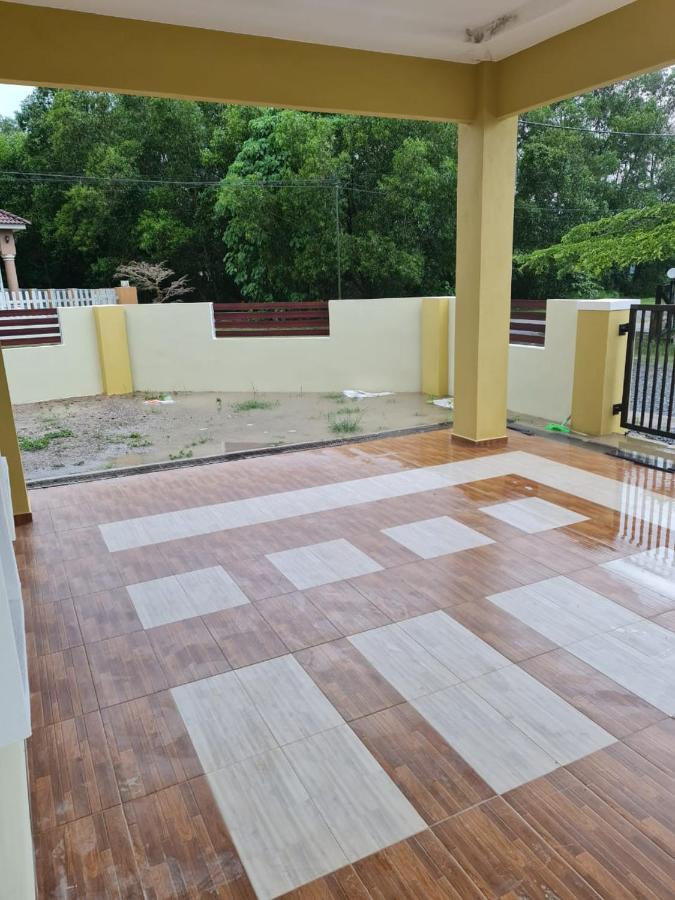 Munirah Homestay 龙运 外观 照片